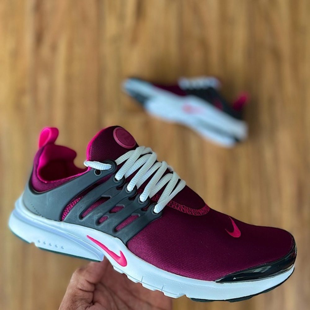 Nike Air Presto “Sangria”
